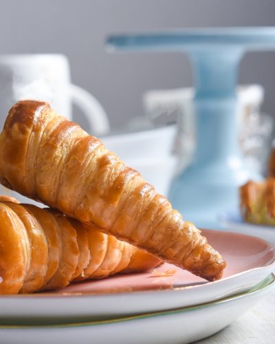 Cream rolls